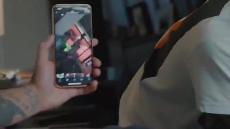 永远的MSN内马尔此前在纪录片里分享梅西苏牙醉酒跳舞视频